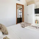Casa Nin * أوستوني